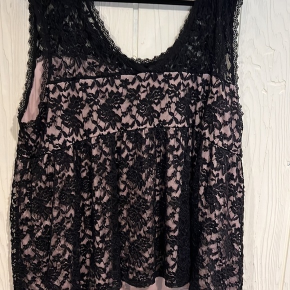 Torrid BLACK LACE Lined Tank style - Picture 4 of 6